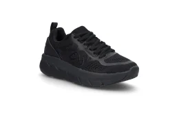Lettvekt sneaker på kraftig såle