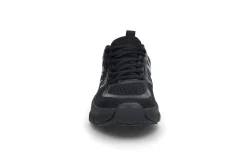 Lettvekt sneaker på kraftig såle