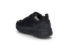 Lettvekt sneaker på kraftig såle