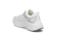 Lettvekt sneaker på kraftig såle
