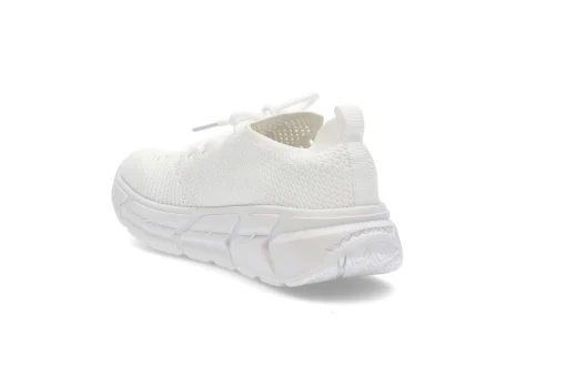 Slip on sneaker