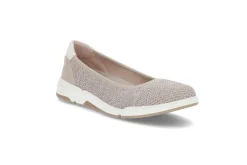 Sporty ballerina