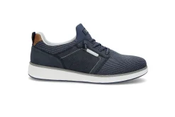 Sporty slip on