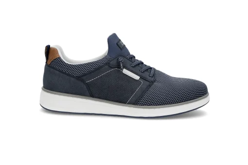 Sporty slip on