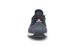 Sporty slip on-sko