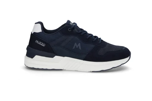 Sporty sneaker