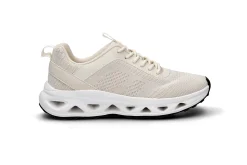 Sporty sneakers på trendy såle