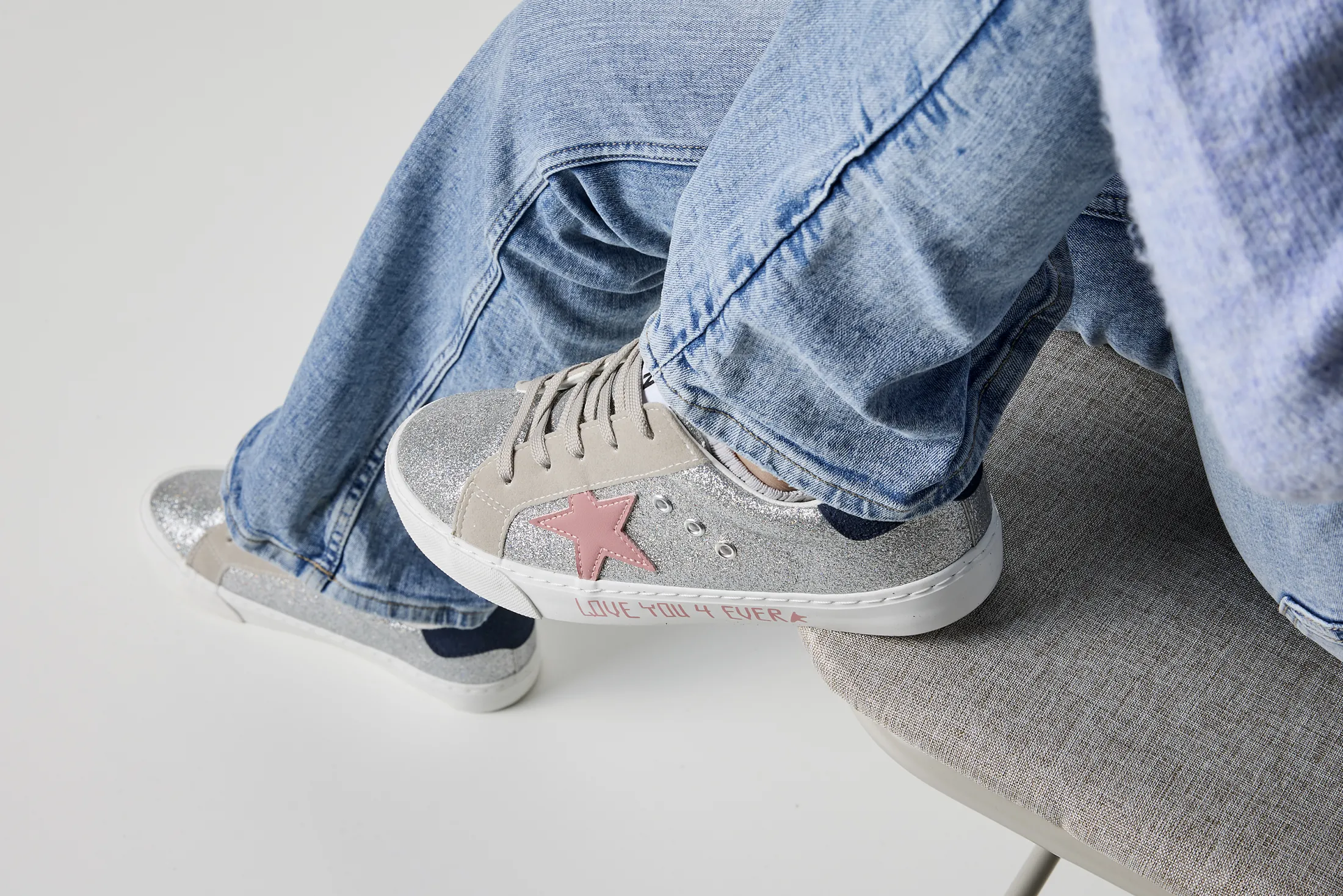 Trendy sneakers med glitter